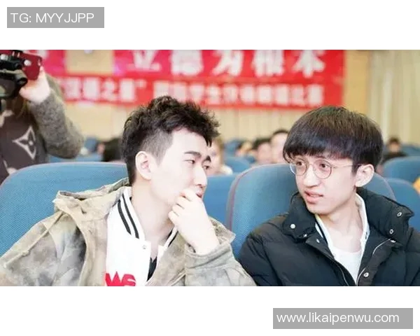 高校联赛特别报道：WE战队的成长历程与辉煌成就回顾